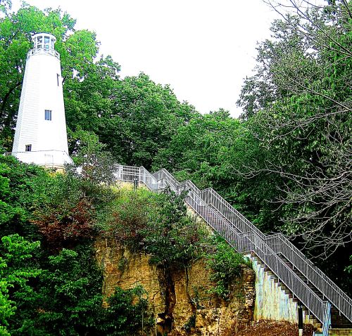 The Mark Twain Lighthouse in Hannibal Missouri, which I wrote about climbing up to see in 2006, when I was traveling the country full time with my canine companion Maggie in a small RV. -- Photo by Pat Bean 